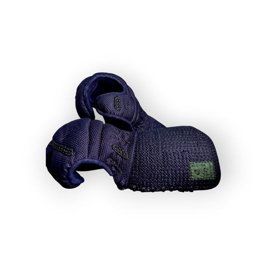 OUTLET - HIMUKA  BLACK KOTE