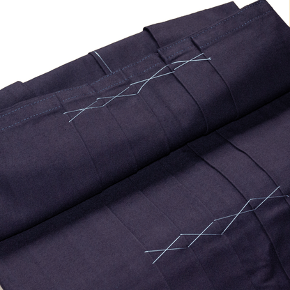 OUTLET - HAKAMA ZEN GIHOSAKU JISSENGATA #8800 - Size 23 - ZenH8-2