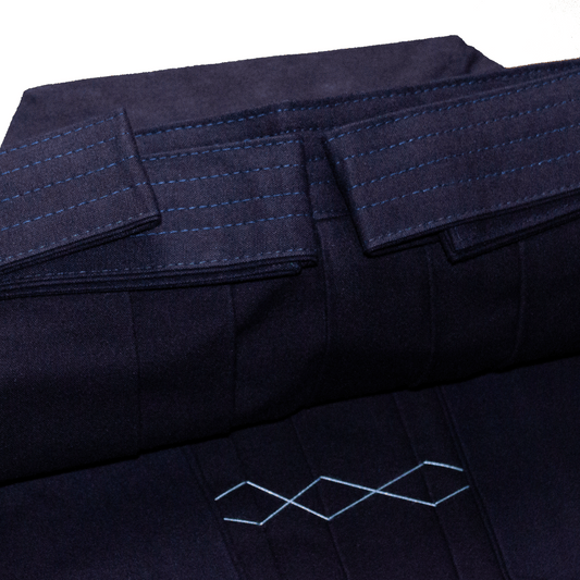 OUTLET - JOUSEI SEIAIZOME HAKAMA #10000- SIZE 28 - H10-1