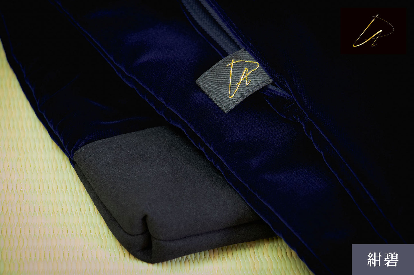 MADE IN JAPAN - VELVET SHINAI BAG