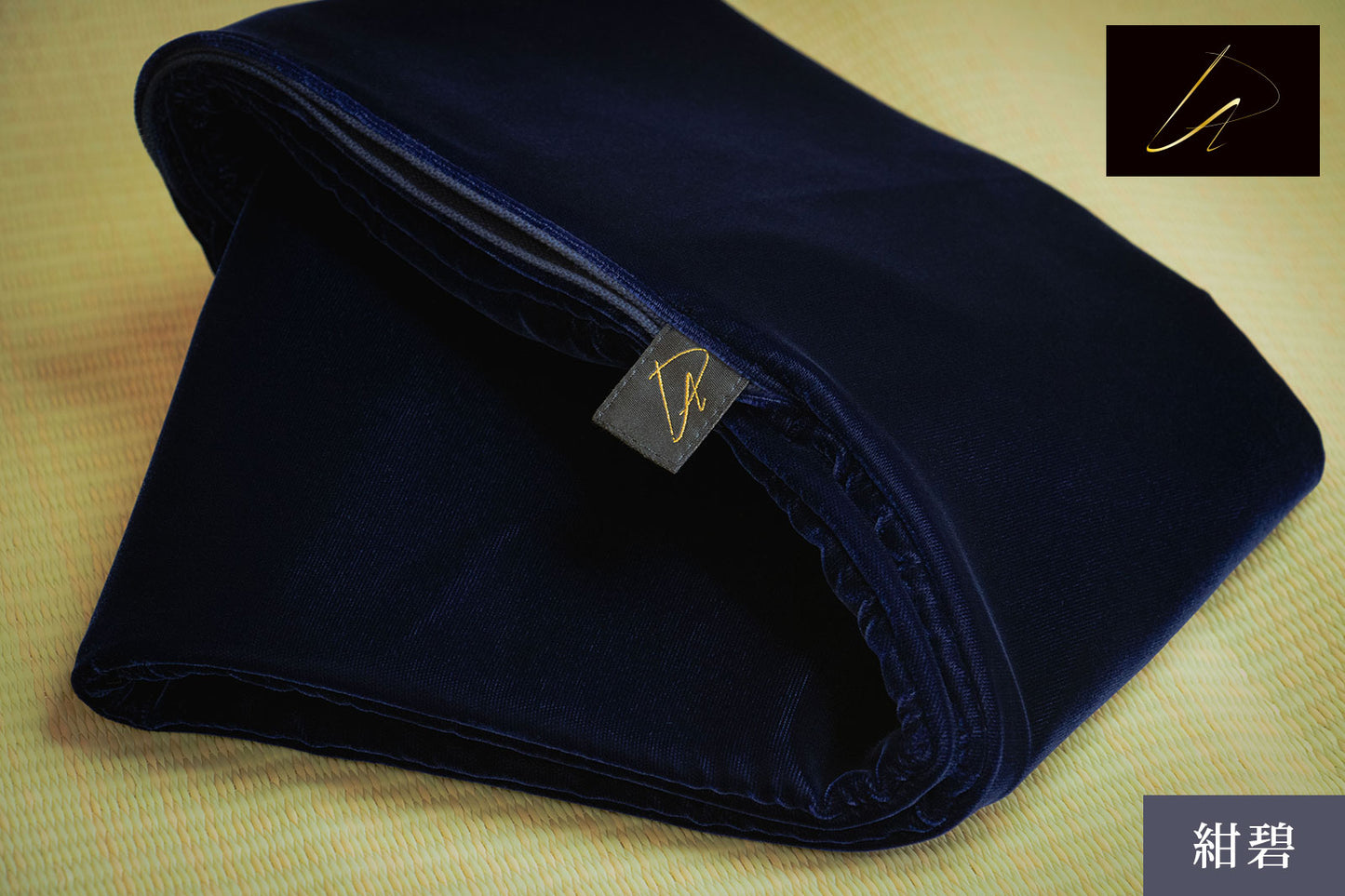 MADE IN JAPAN - VELVET SHINAI BAG